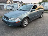 Gebraucht Volvo V40 122 PS (89 kW) 2002 Grau Kombi