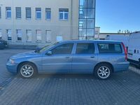 Gebraucht Volvo V70 163 PS (119 kW) 2005 Blau Kombi