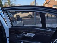 Gebraucht BMW 750L Exclusive 449 PS (330 kW) 2016 Weiß Limousine