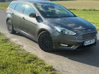 Gebraucht Ford Focus 120 PS (88 kW) 2015 Grau Limousine