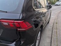 Gebraucht VW Tiguan Move 150 PS (110 kW) 2023 Schwarz SUV