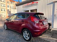 Gebraucht Ford Fiesta Titanium 101 PS (74 kW) 2014 Violet Kleinwagen