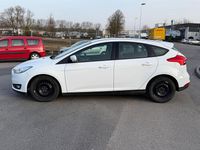 Gebraucht Ford Focus Business Edition 120 PS (88 kW) 2015 Weiß Limousine