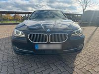 Gebraucht BMW 520 184 PS (135 kW) 2012 Schwarz Kombi