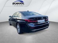 gebraucht BMW 530 d xDrive Lim Luxury Head-Up Glasdach Laser