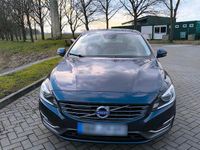 Gebraucht Volvo V60 181 PS (133 kW) 2014 Blau Kombi