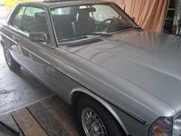 Gebraucht Mercedes 280 185 PS (136 kW) 1985 Silber Coupé