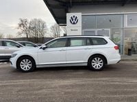 Gebraucht VW Passat 150 PS (110 kW) 2022 Weiß Kombi