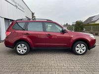 Gebraucht Subaru Forester Active 150 PS (110 kW) 2010 Rot SUV