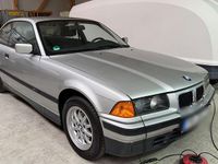 Gebraucht BMW 318 Performance 140 PS (102 kW) 1993 Silber Coupé