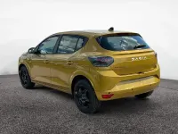 Neu Dacia Sandero Expression 122 PS (89 kW) 2026 Amber yellow Limousine
