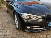 Gebraucht BMW 330 Sport Line 258 PS (189 kW) 2018 Schwarz Kombi