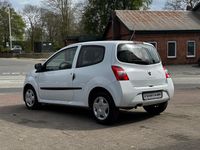 Używany Renault Twingo Night&Day 75 KM (55 kW) 2011 Biały Hatchback