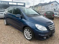 Gebraucht Mercedes B180 116 PS (85 kW) 2010 Blau Van / Kleinbus