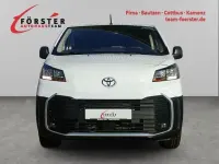 Gebraucht Toyota Proace Verso Comfort 144 PS (105 kW) 2024 Icy white Kombi