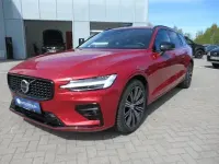 Gebraucht Volvo V60 Plus 197 PS (144 kW) 2025 Rot Kombi