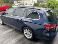 Gebraucht VW Passat 150 PS (110 kW) 2016 Blau Kombi