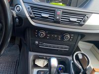 Gebraucht BMW X1 177 PS (130 kW) 2011 Schwarz SUV