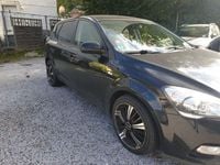 Second-hand Kia Ceed 90 CP (66 kW) 2011 Negru Hatchback