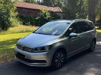 Gebraucht VW Touran Move 122 PS (89 kW) 2024 Silber Van / Kleinbus