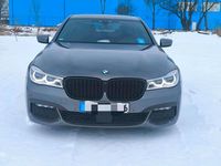 Gebraucht BMW 730 265 PS (194 kW) 2016 Grau Limousine