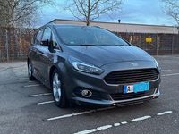 Gebraucht Ford S-MAX Titanium 179 PS (131 kW) 2015 Grau Van / Kleinbus