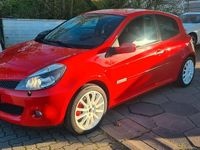 Gebraucht Renault Clio III 197 PS (144 kW) 2006 Rot