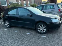 Gebraucht VW Golf V 77 PS (56 kW) 2005 Schwarz Kleinwagen