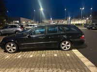 Gebraucht Mercedes E320 204 PS (150 kW) 2004 Schwarz Kombi