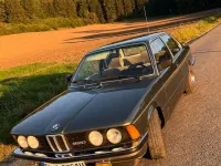 Gebraucht BMW 320 122 PS (89 kW) 1981 Grün Limousine