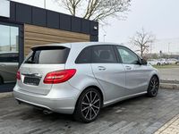 Gebraucht Mercedes B180 Edition 1 122 PS (89 kW) 2013 Silber Van / Kleinbus