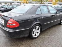 Gebraucht Mercedes E400 Avantgarde 260 PS (191 kW) 2004 Obsidianschwarz  metalliclack Limousine