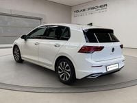 Gebraucht VW Golf VIII Active 150 PS (110 kW) 2023 Pure white uni Limousine