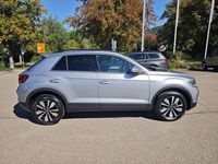 Gebraucht VW T-Roc Move 116 PS (85 kW) 2024 Pyrit silber SUV