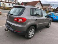 Gebraucht VW Tiguan 140 PS (102 kW) 2008 Grau SUV