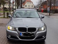 Gebraucht BMW 320 170 PS (125 kW) 2011 Silber Limousine