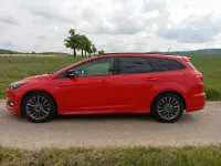 Gebraucht Ford Focus ST-Line 140 PS (102 kW) 2018 Rot Kombi