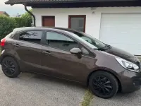 Gebraucht Kia Rio 90 PS (66 kW) 2012 Braun Limousine