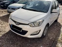 Gebraucht Hyundai i20 84 PS (61 kW) 2013 Weiß Kleinwagen