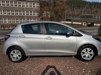 Gebraucht Toyota Yaris Club 72 PS (52 kW) 2019 Silber Limousine