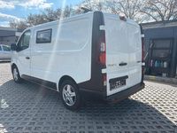 Gebraucht Renault Trafic 90 PS (66 kW) 2015 Weiß Van / Kleinbus