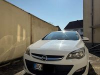 Gebraucht Opel Astra Selection 116 PS (85 kW) 2015 Weiß Limousine