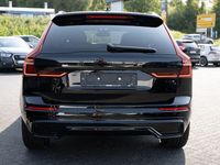 Neu Volvo XC60 Plus 455 PS (334 kW) 2025 Onyx schwarz SUV