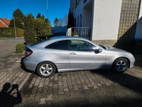 Gebraucht Mercedes C200 163 PS (119 kW) 2004 Silber Coupé