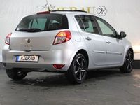 Używany Renault Clio III Luxe 101 KM (74 kW) 2010 Szary Sedan/Limuzyna