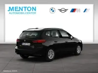 Neu BMW 218 Performance 136 PS (100 kW) 2026 Schwarz Van / Kleinbus