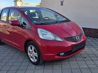 Gebraucht Honda Jazz Elegance 99 PS (72 kW) 2010 Rot Kleinwagen