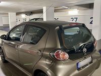 Gebraucht Toyota Aygo 68 PS (50 kW) 2014 Braun Kleinwagen