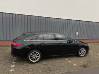 Gebraucht Mercedes CLA200 Shooting Brake 150 PS (110 kW) 2021 Schwarz Kombi