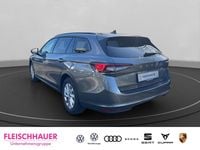 Gebraucht Skoda Superb Essence 150 PS (110 kW) 2025 Grau Kombi